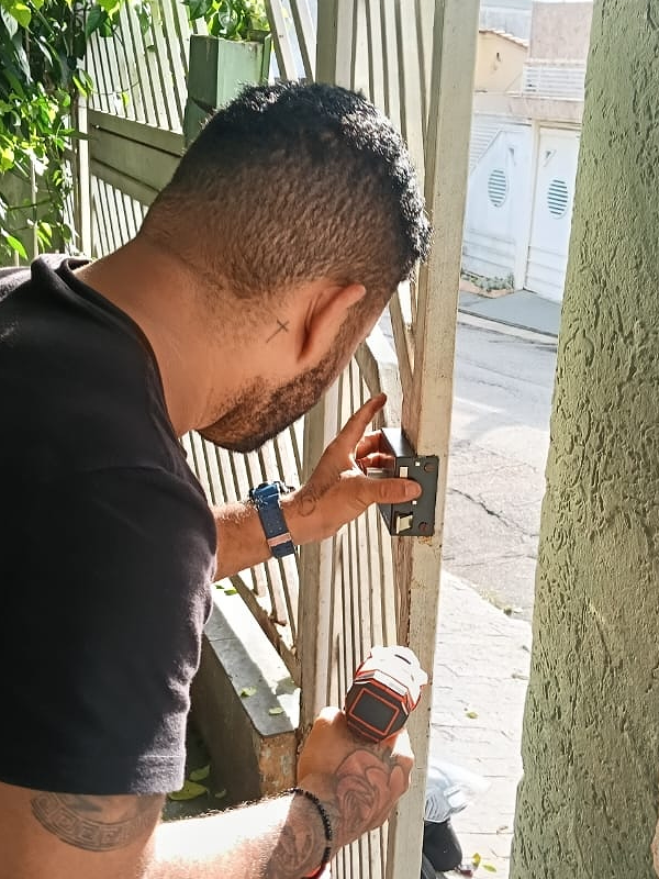 Chaveiro Ligeiro em atendimento